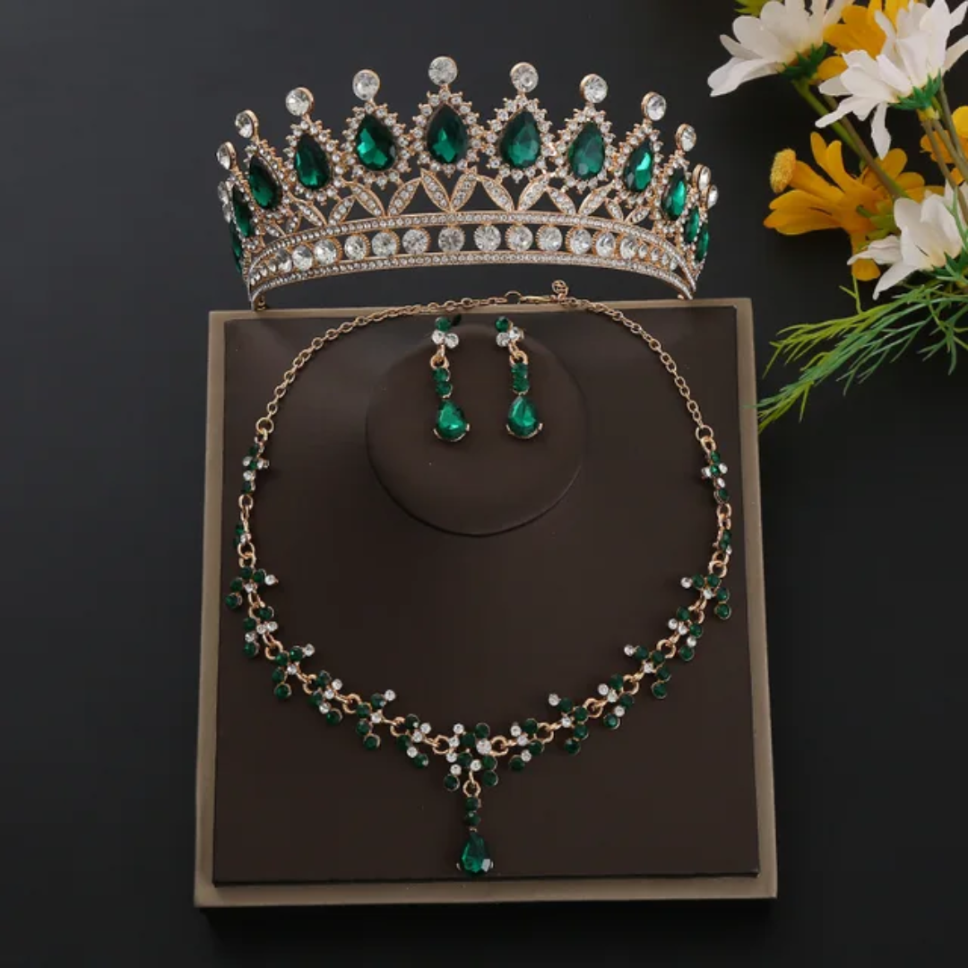Royal Crystal Jewelry Set – Crown, Necklace & Earrings